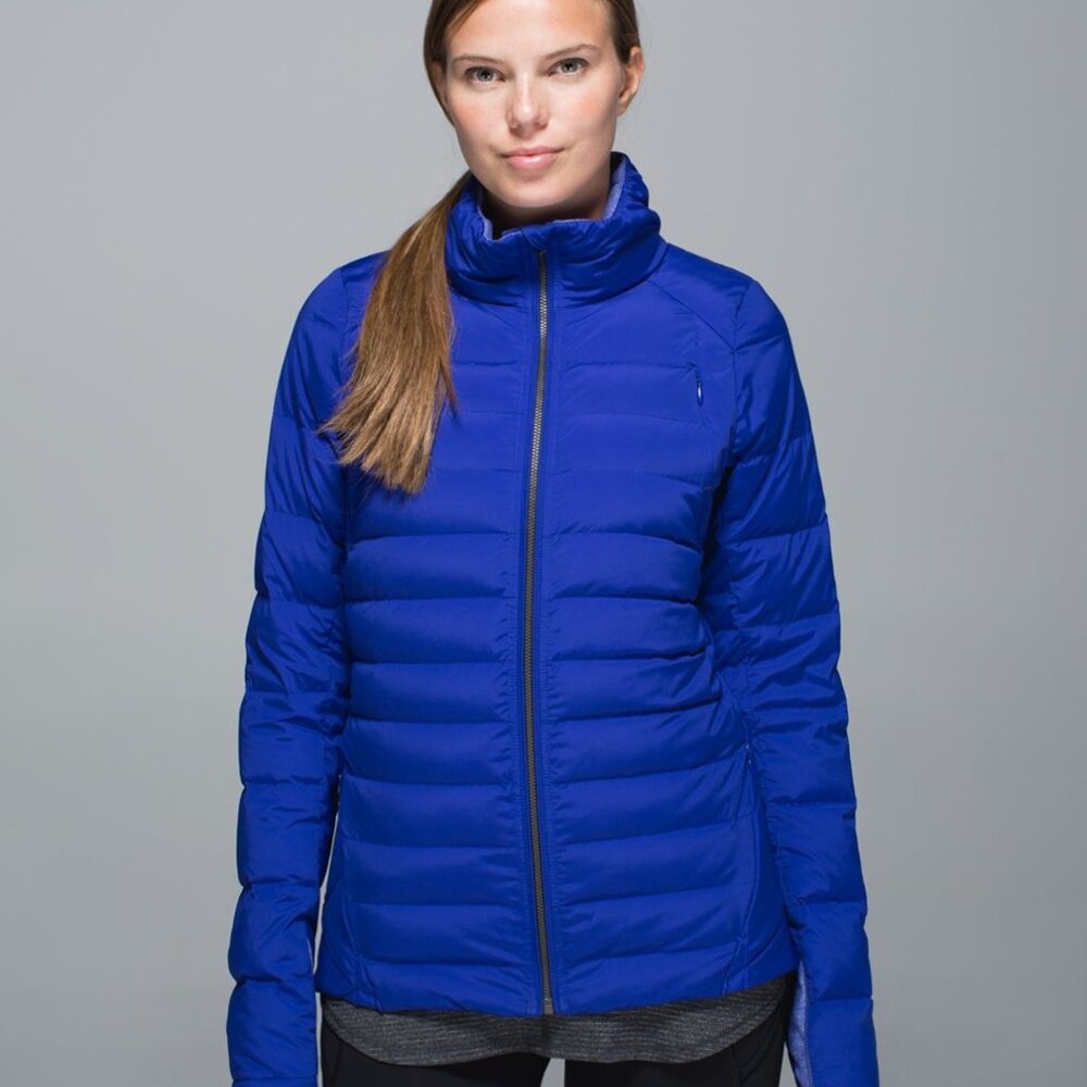 Lululemon Women's Dark Blue Fluffed Up‎ Slim Insulated Puffer Jacket Size 8